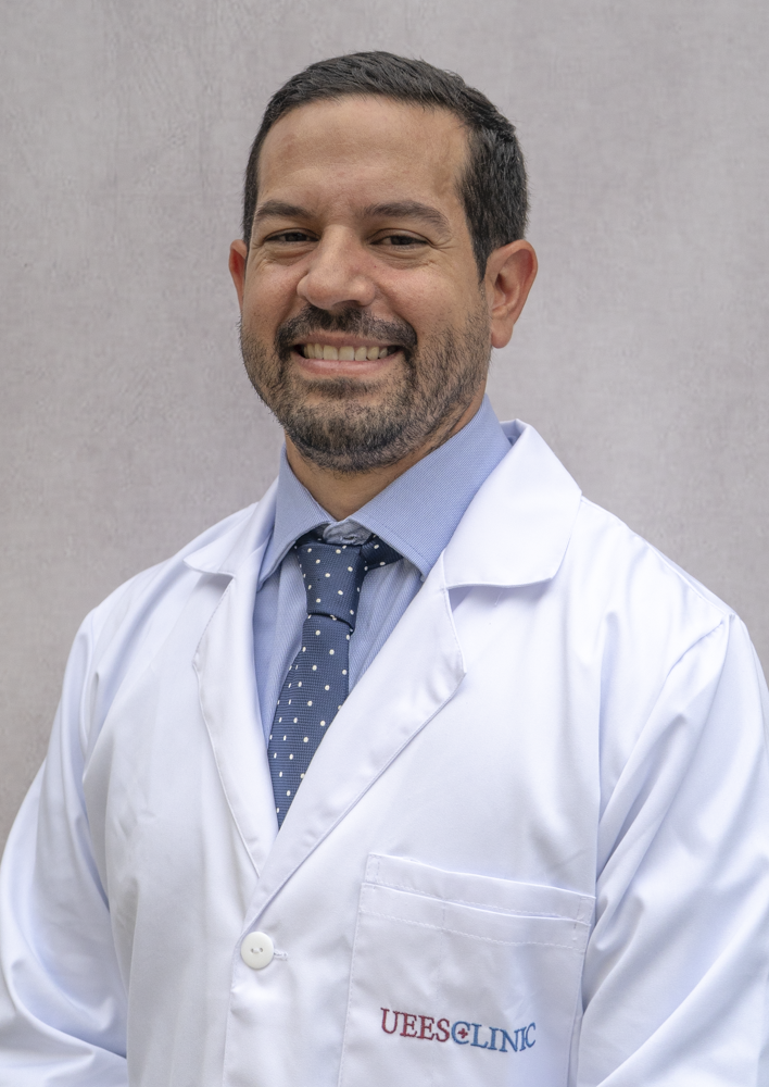 DR. CARLOS PLAZA MENESES