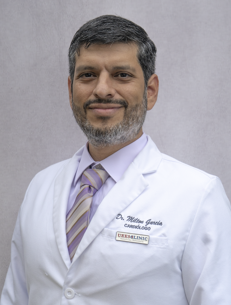 DR. MILTON GARCÍA ESTRELLA