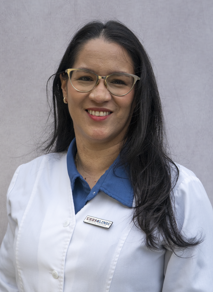 Dra. ENNA CHANG ESTRELLA